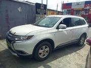 Mitsubishi Outlander 2016 White for sale