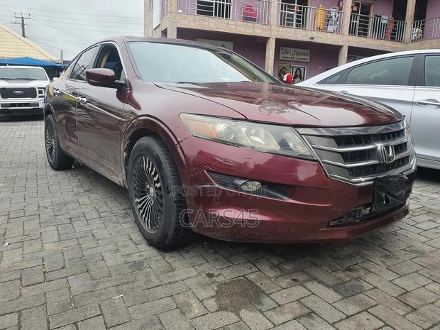 Honda Crosstour 2012 Red