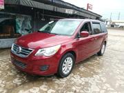 Volkswagen Routan 2014 Red for sale