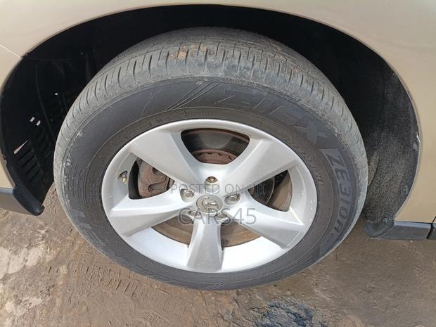 Lexus RX 2012 Gold