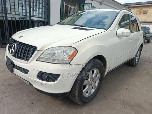 Mercedes-Benz M Class 2006 Off white