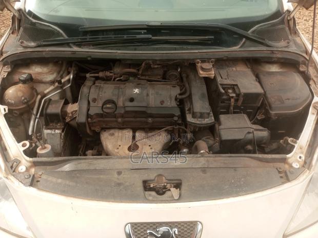 Peugeot 307 1.6 Premium 2005 White