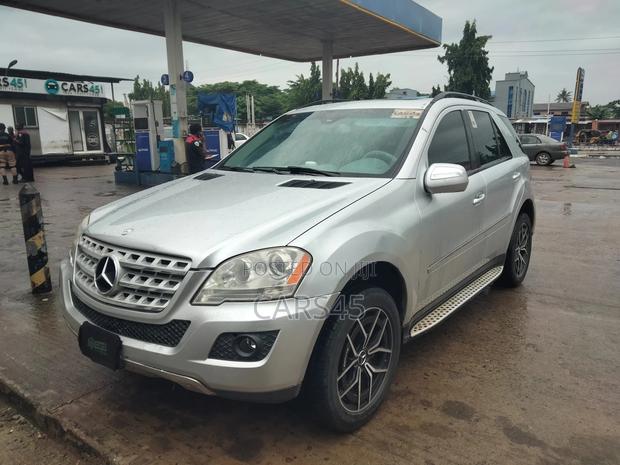 Mercedes-Benz M Class 2009 Silver