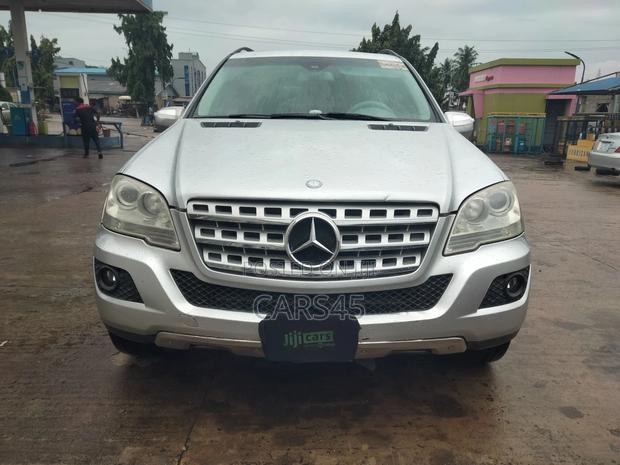 Mercedes-Benz M Class 2009 Silver
