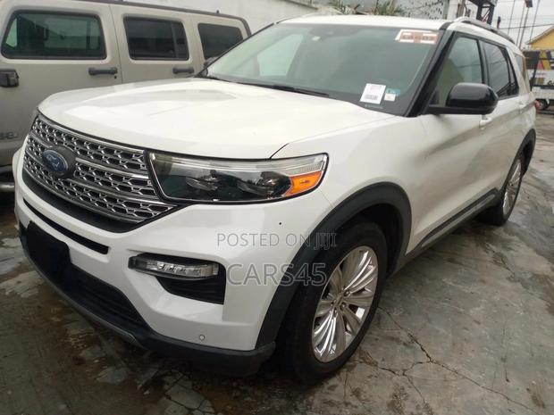 Ford Explorer 2021 White