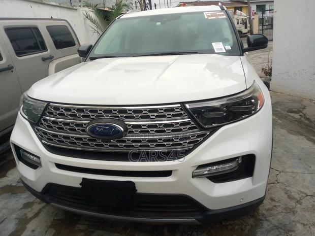 Ford Explorer 2021 White