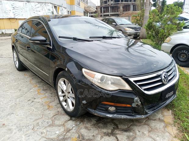 Volkswagen Passat 2010 Black