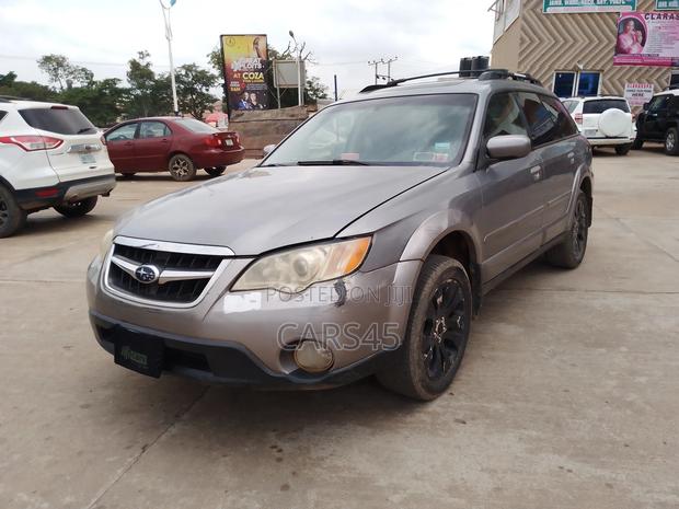 Subaru Outback 2009 Gray