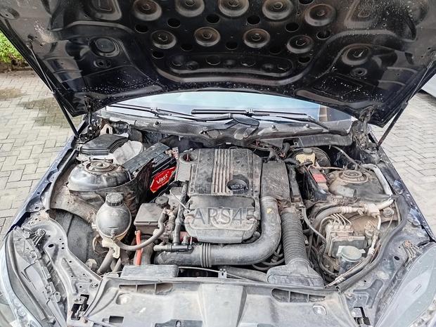 Mercedes-Benz E250 2012 Blue