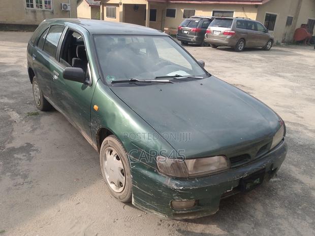 Nissan Almera 1999 Green