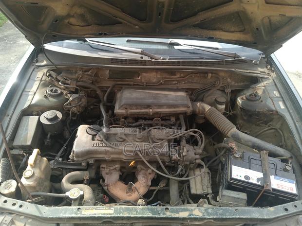 Nissan Almera 1999 Green