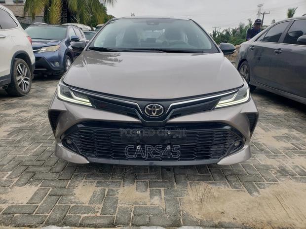 Toyota Corolla 2023 Gray