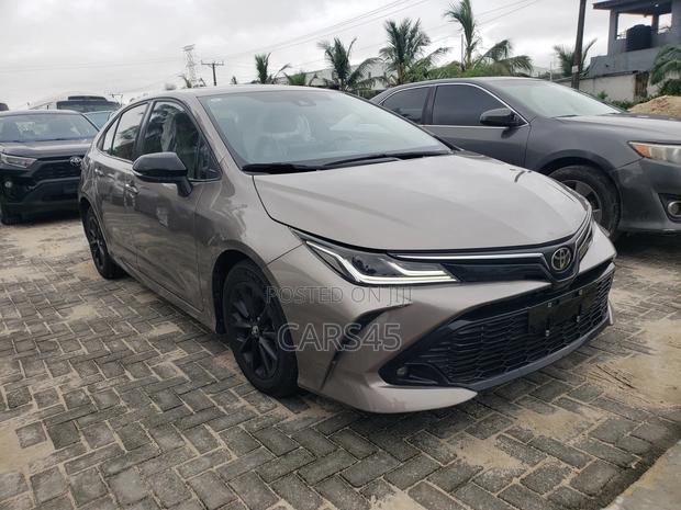 Toyota Corolla 2023 Gray