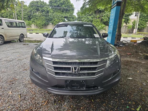 Honda Crosstour 2010 Gray