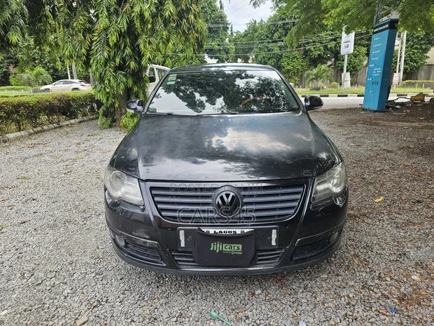 Volkswagen Passat 2010 Black