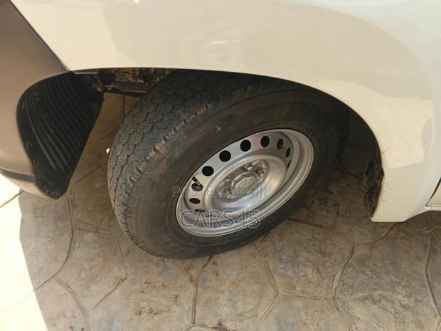 Mitsubishi L200 2019 White