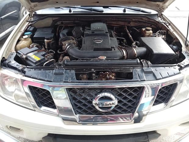 Nissan Frontier 2018 White