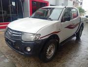 Mitsubishi L200 2009 White for sale