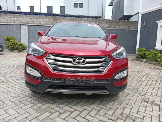 Hyundai Santa Fe 2016 Red
