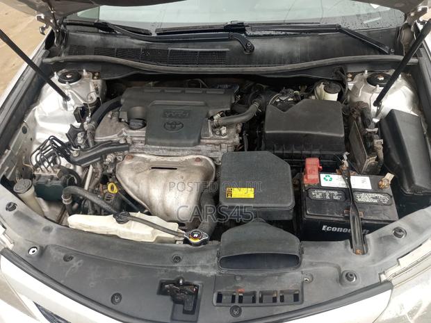 Toyota Camry 2014 Silver