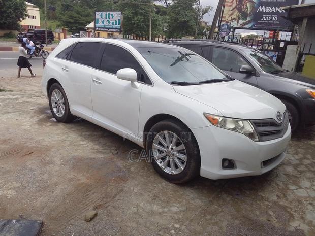 Toyota Venza 2009 White