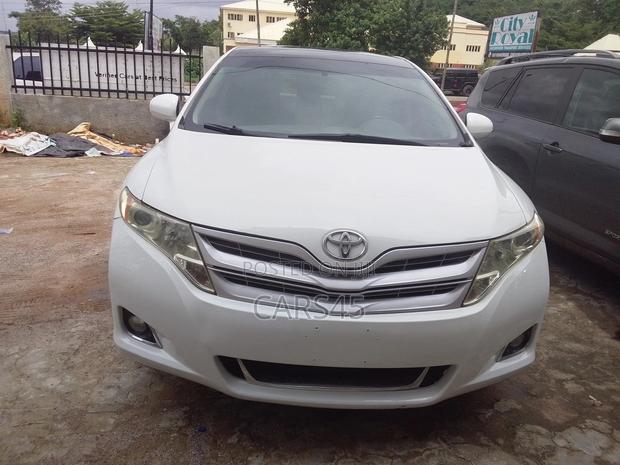 Toyota Venza 2009 White