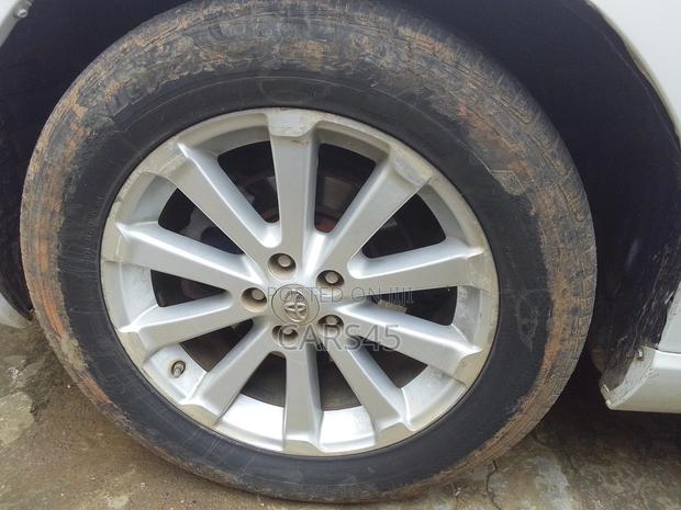 Toyota Venza 2009 White