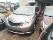Toyota Sienna 2012 Gray for sale