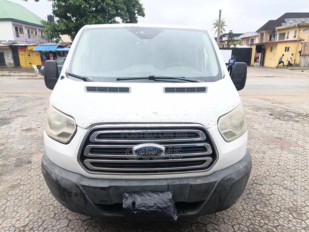 Ford Transit-350 2015 White