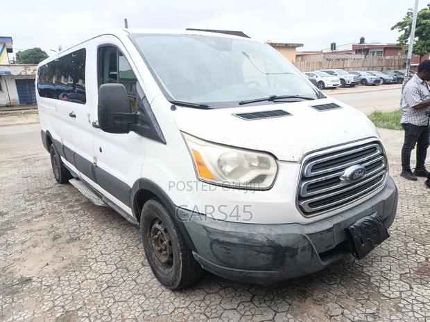Ford Transit-350 2015 White