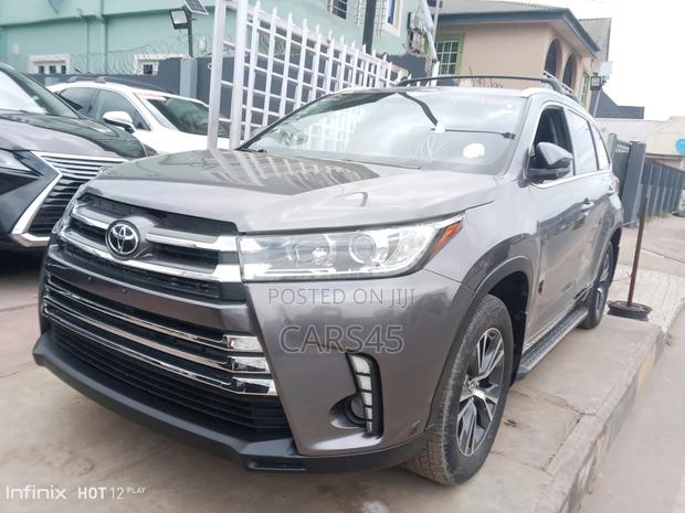 Toyota Highlander 2016 Gray