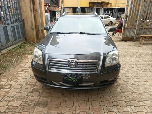 Toyota Avensis 2003 Gray