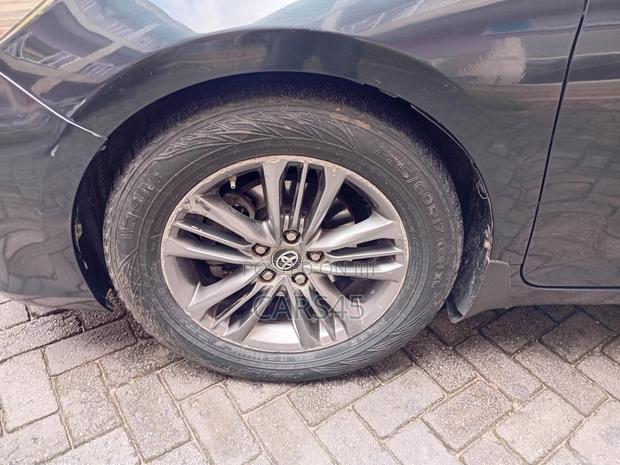 Toyota Camry 2017 Blue
