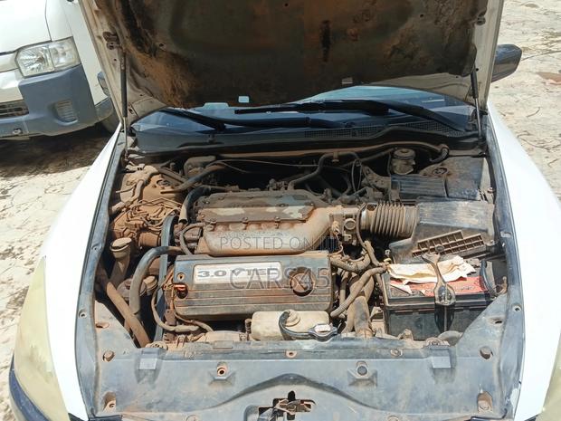 Honda Accord 2004 White