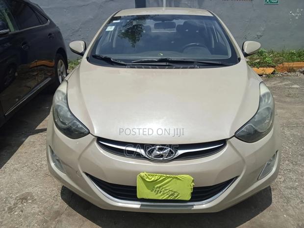 Hyundai Elantra 2012 Beige