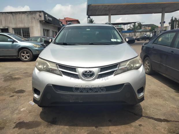 Toyota RAV4 2015 Silver