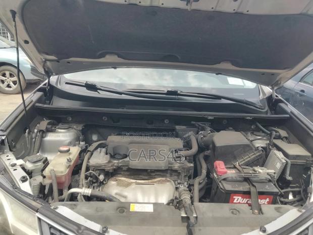 Toyota RAV4 2015 Silver