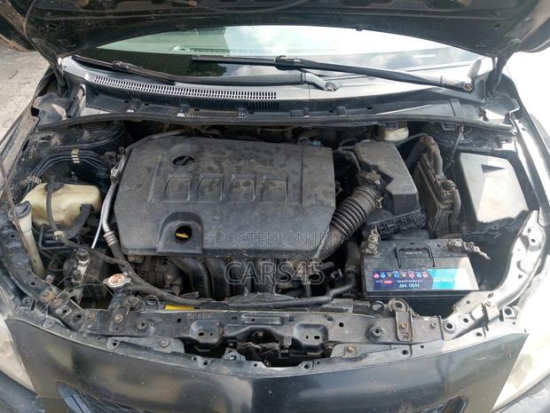 Toyota Corolla 2010 Black