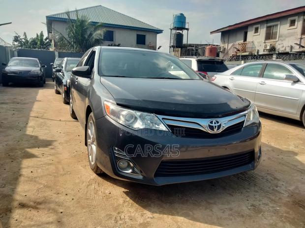 Toyota Camry 2012 Gray
