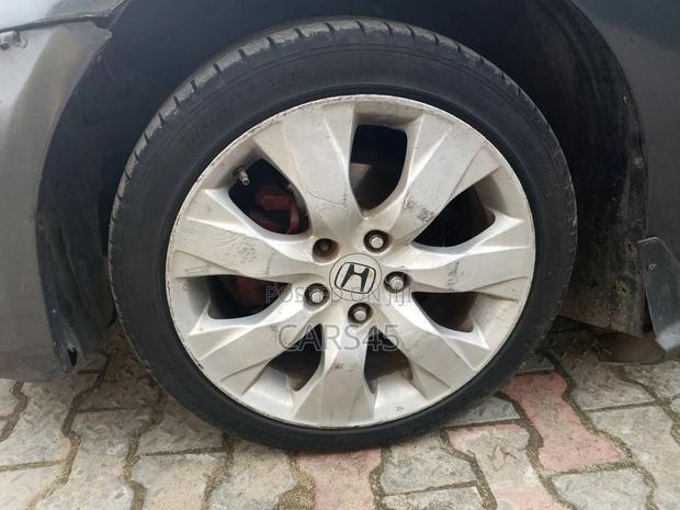 Honda Accord 2006 Gray