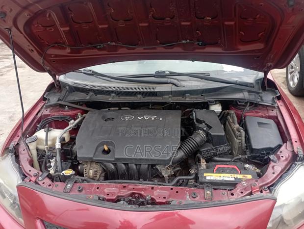 Toyota Corolla 2009 Red