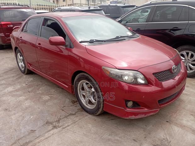 Toyota Corolla 2009 Red