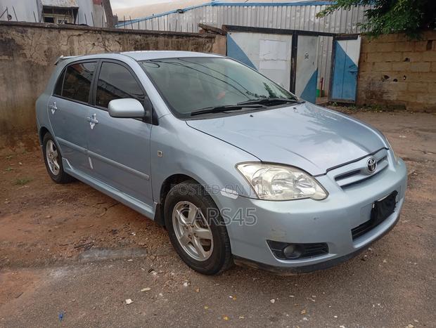 Toyota Corolla 2005 Blue