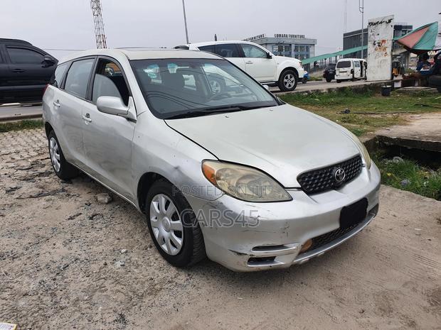 Toyota Matrix 2004 Silver