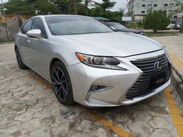 Lexus ES 2013 Silver