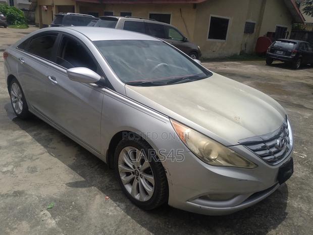 Hyundai Sonata 2011 Silver