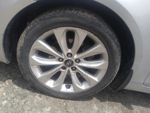 Hyundai Sonata 2011 Silver