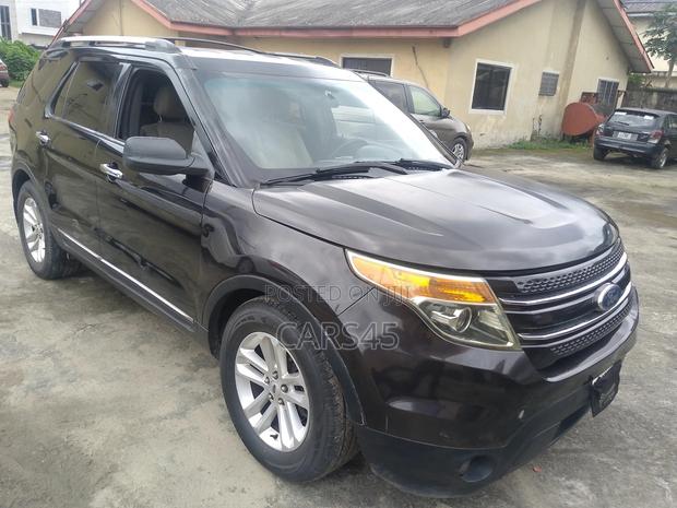 Ford Explorer 2012 Brown