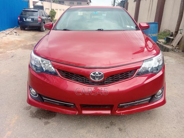 Toyota Camry 2012 Red