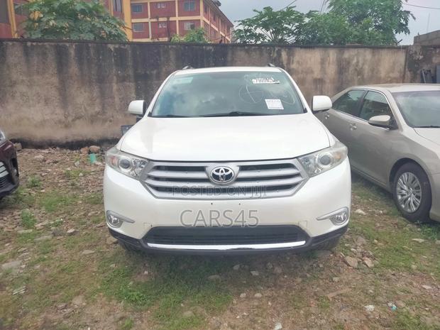 Toyota Highlander 2011 White